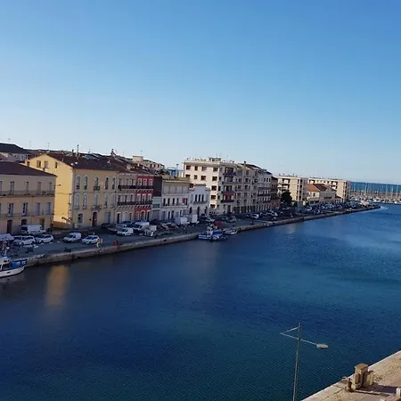 Appartement chaleureux - 2 chambres - Canal Royal Sète Extérieur photo